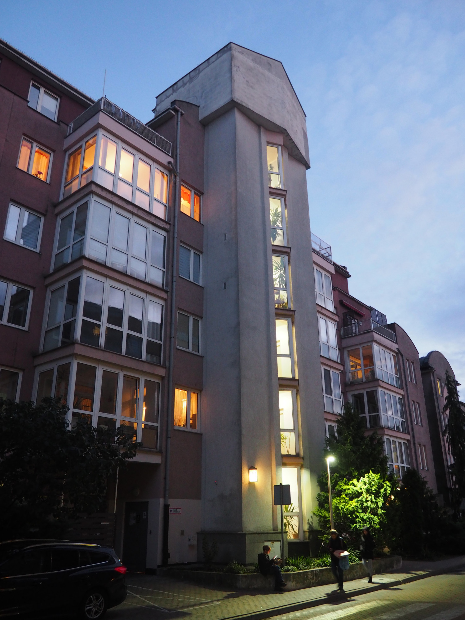 Zdjęcie architektury budynku Budynek mieszkalno-usługowy